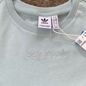 Women’s adidas tshirt